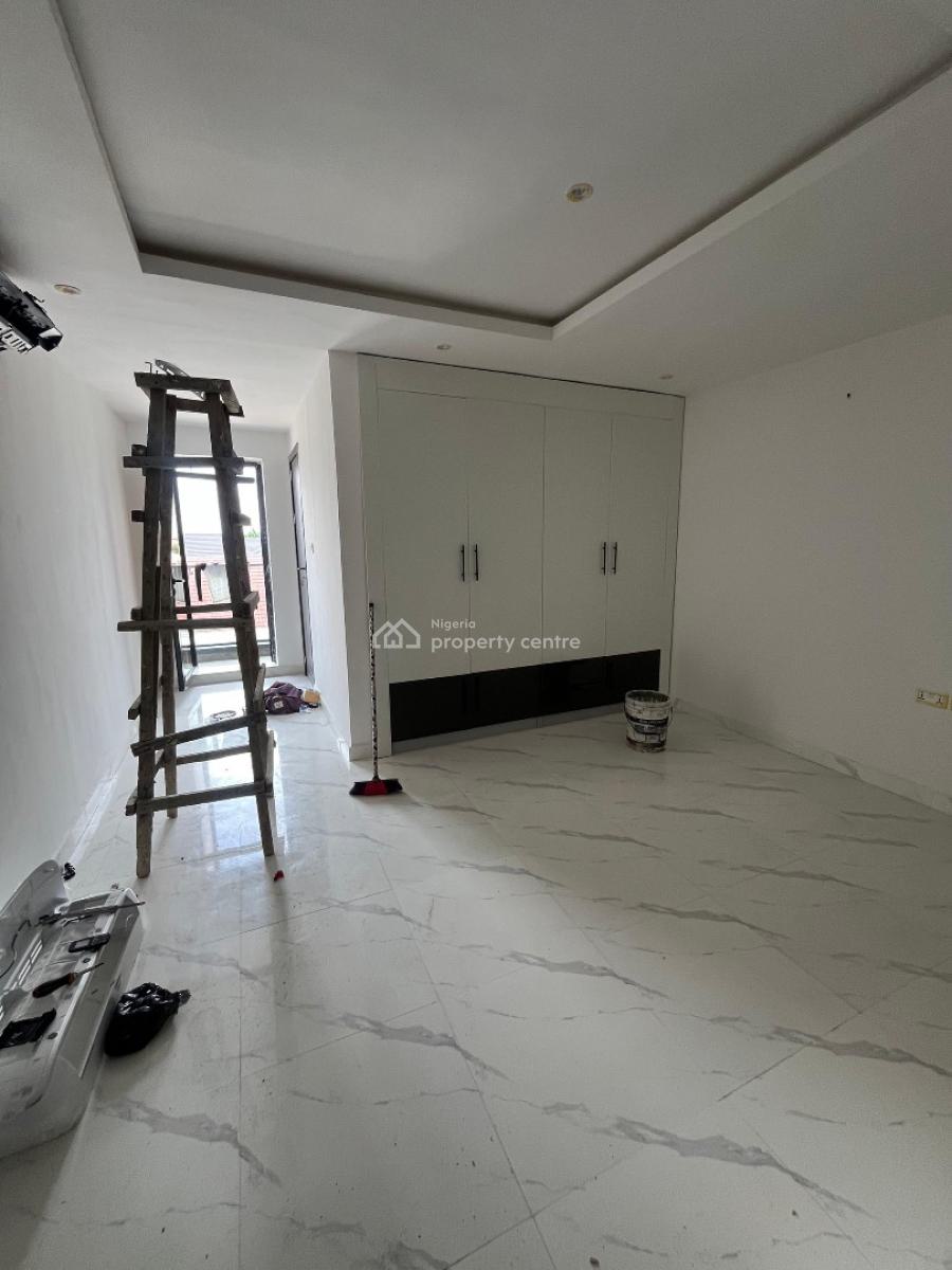 Newly Built 2 Bedroom Apartment, Lekki Phase 1, Lekki, Lagos, Flat / Apartment for Sale