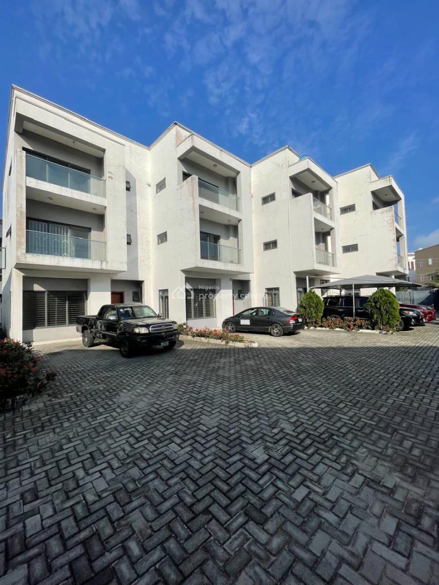 Legit 4bedroom Terrace Duplex, Lekki Phase 1, Lekki, Lagos, Terraced Duplex for Sale
