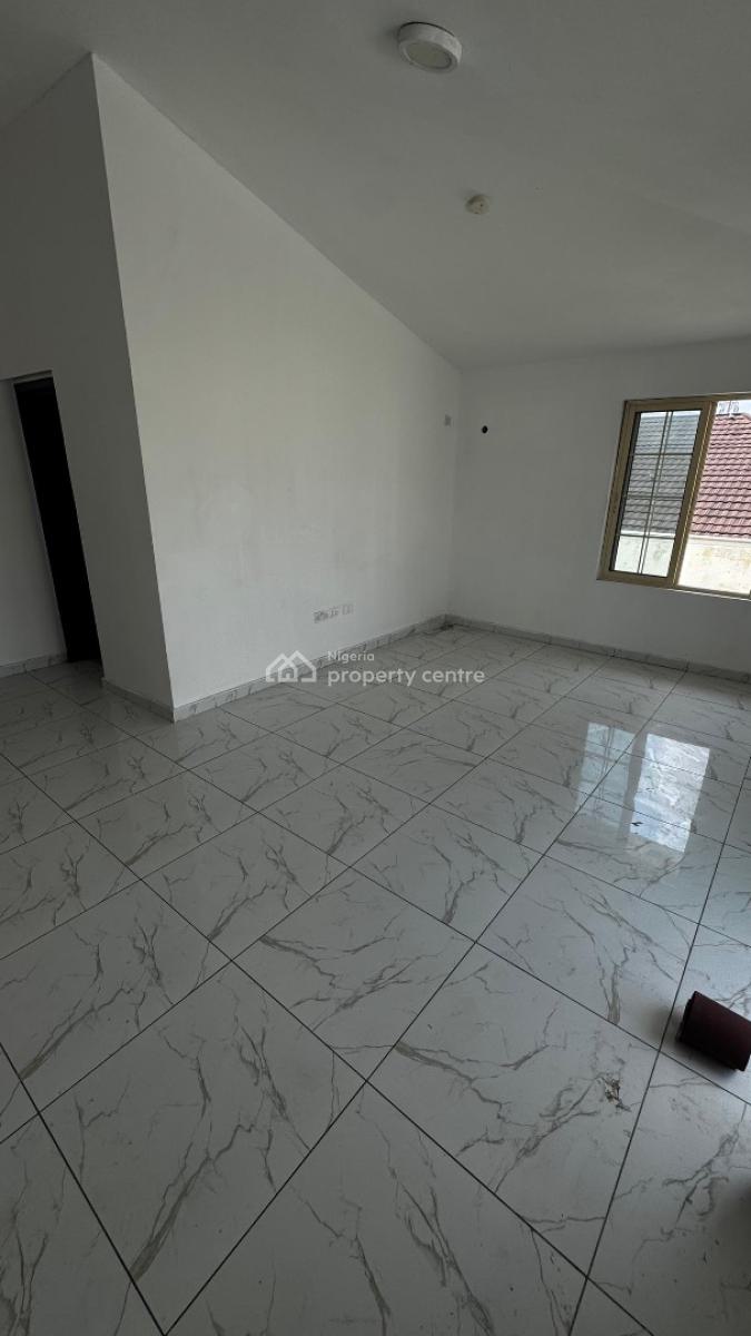 Very Spacious 5 Bedroom Penthouse Apartment, Lekki Phase 1, Lekki, Lagos, Flat / Apartment for Rent