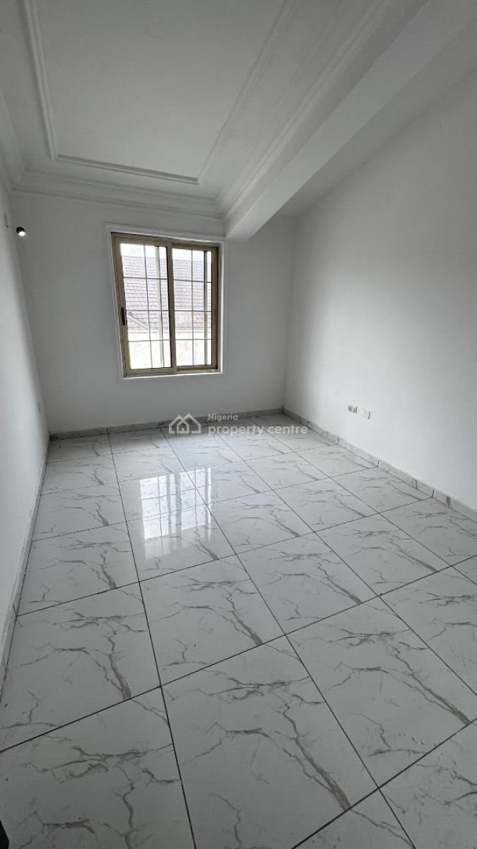 Very Spacious 5 Bedroom Penthouse Apartment, Lekki Phase 1, Lekki, Lagos, Flat / Apartment for Rent