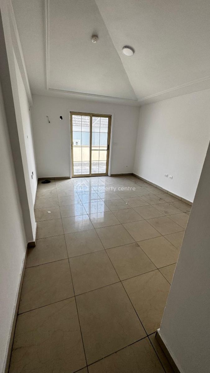 Very Spacious 5 Bedroom Penthouse Apartment, Lekki Phase 1, Lekki, Lagos, Flat / Apartment for Rent