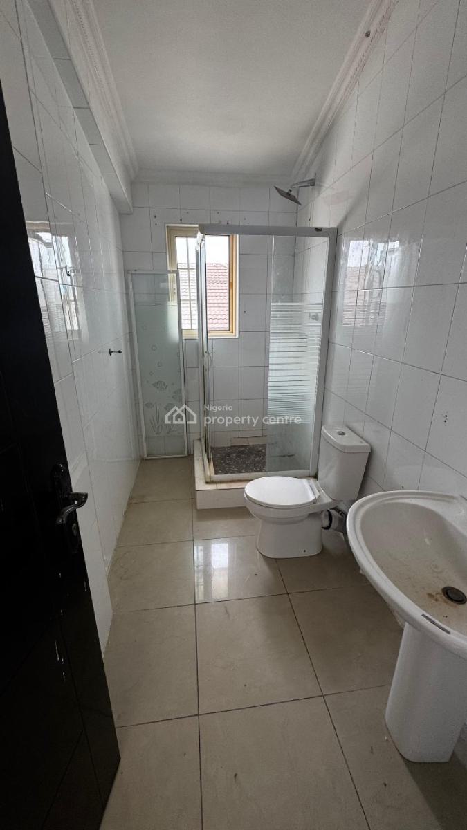 Very Spacious 5 Bedroom Penthouse Apartment, Lekki Phase 1, Lekki, Lagos, Flat / Apartment for Rent