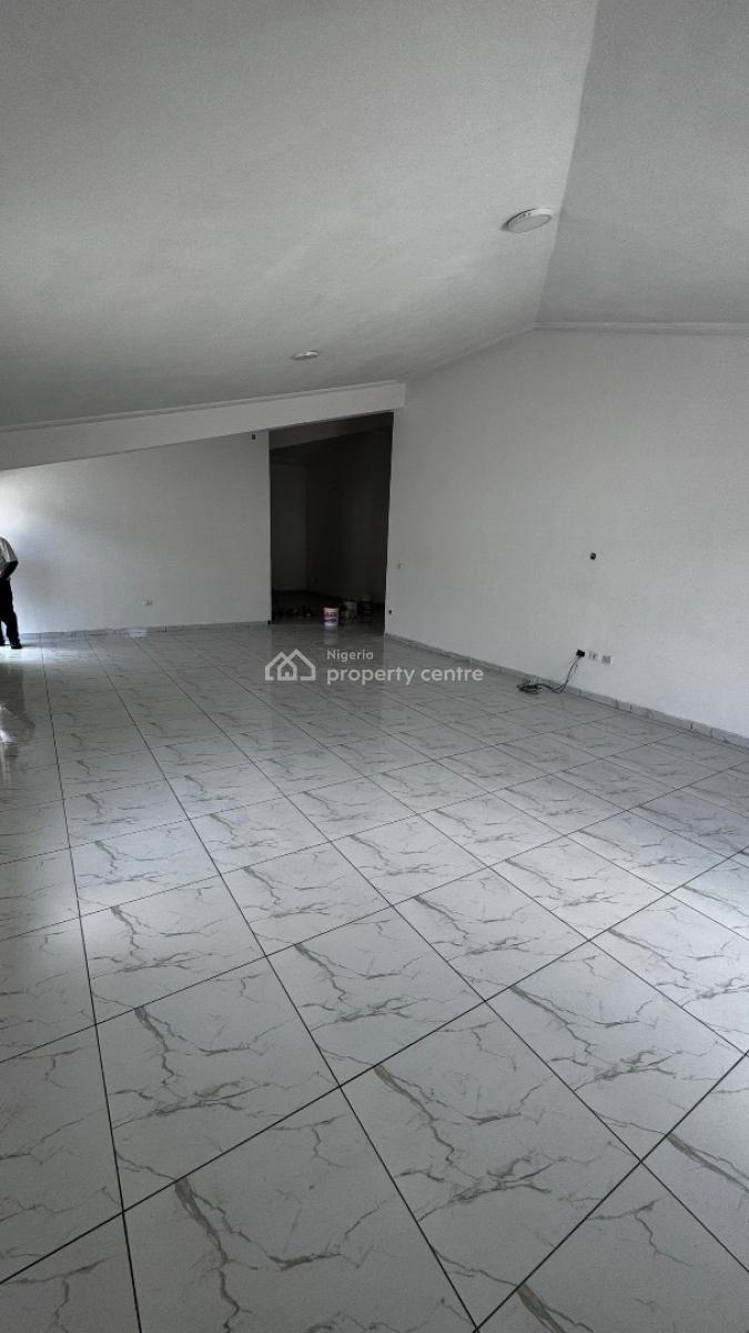 Very Spacious 5 Bedroom Penthouse Apartment, Lekki Phase 1, Lekki, Lagos, Flat / Apartment for Rent