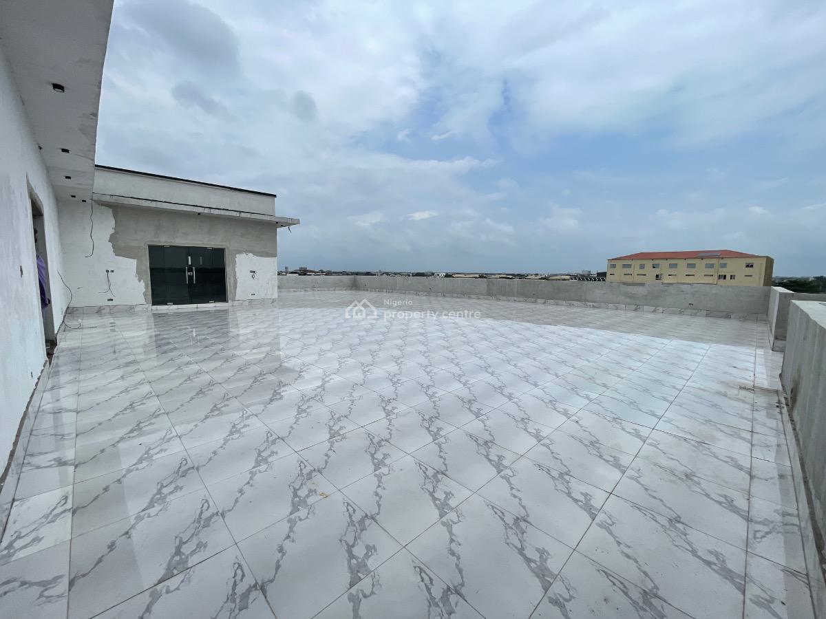 Shop with Rooftop/lounge, Off Ogombo Road, Ogombo, Ajah, Lagos, Shop for Sale