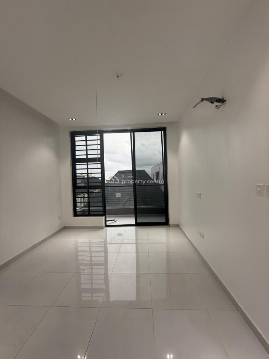2 Bedroom Apartment, Ologolo, Lekki, Lagos, Block of Flats for Sale