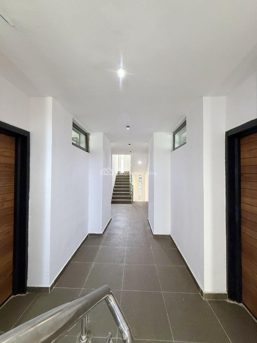 2 Bedroom Apartment, Ologolo, Lekki, Lagos, Block of Flats for Sale