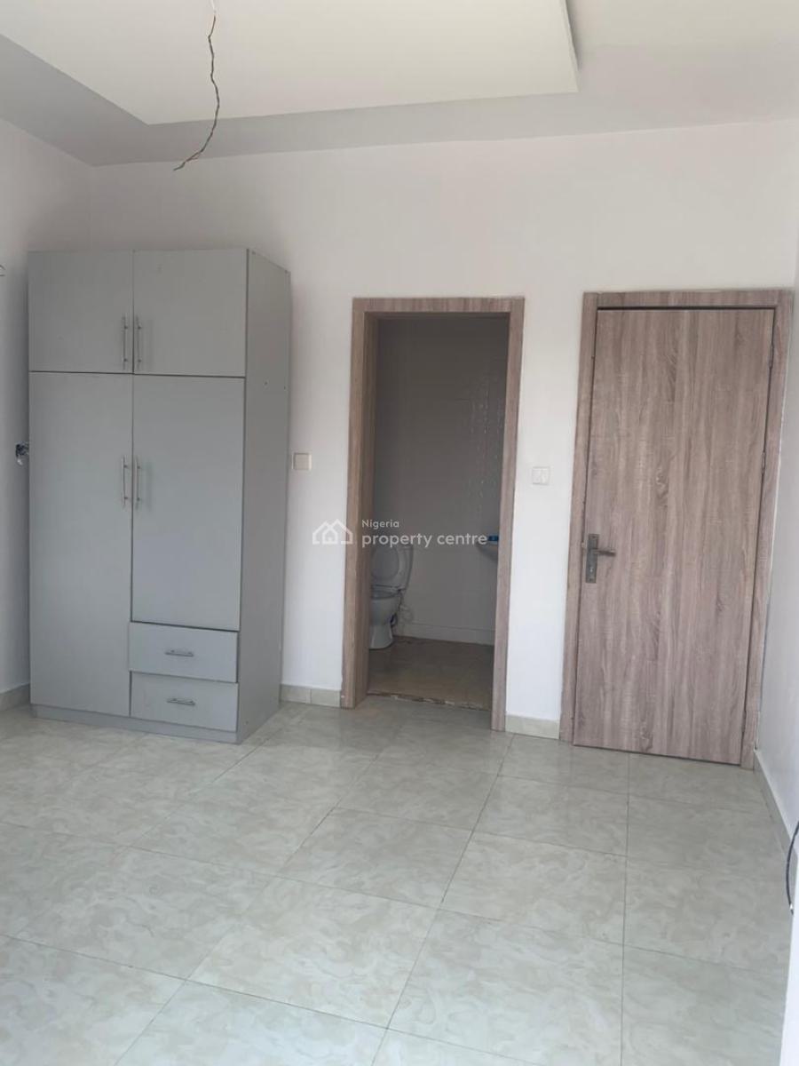 Spacious Fully Serviced 2 Bedroom Apartment Within a Nice Environment, Ikate, Lekki, Lagos, Flat / Apartment for Rent