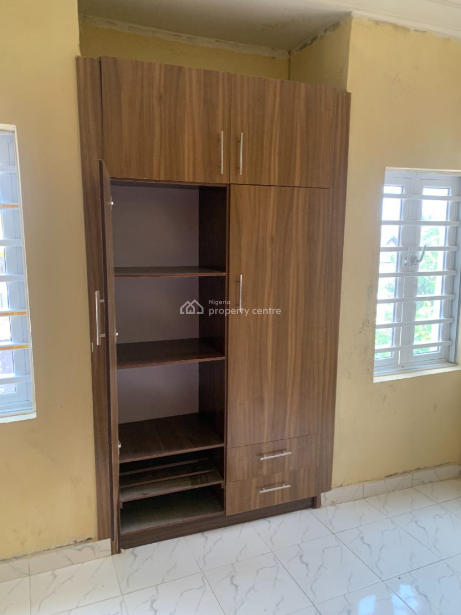 Luxury Extra Large Mini Flat with Dinning Space, Guest Toilet, Abijo Gra, Wealth Avenue, Ajah, Lagos, Mini Flat (room and Parlour) for Rent