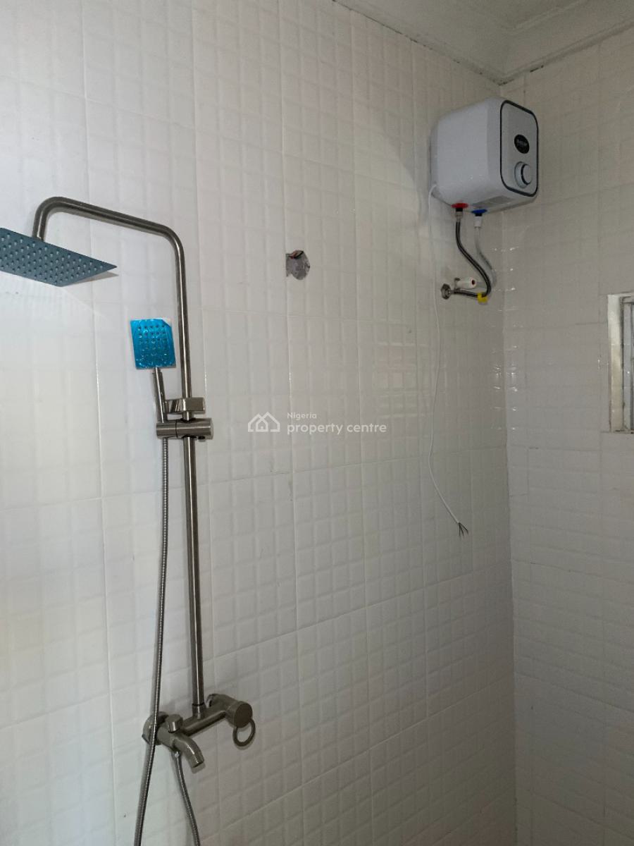 Luxury Extra Large Mini Flat with Dinning Space, Guest Toilet, Abijo Gra, Wealth Avenue, Ajah, Lagos, Mini Flat (room and Parlour) for Rent