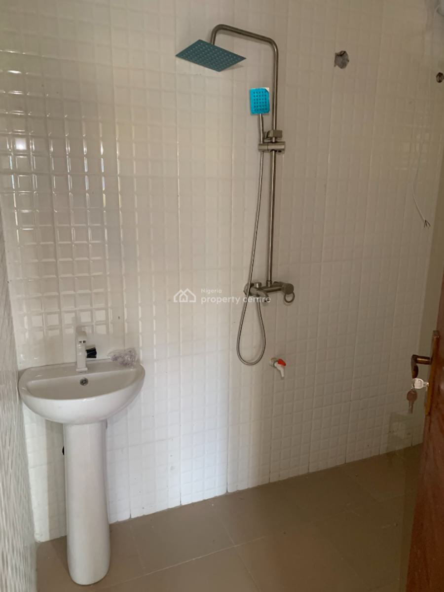 Luxury Extra Large Mini Flat with Dinning Space, Guest Toilet, Abijo Gra, Wealth Avenue, Ajah, Lagos, Mini Flat (room and Parlour) for Rent