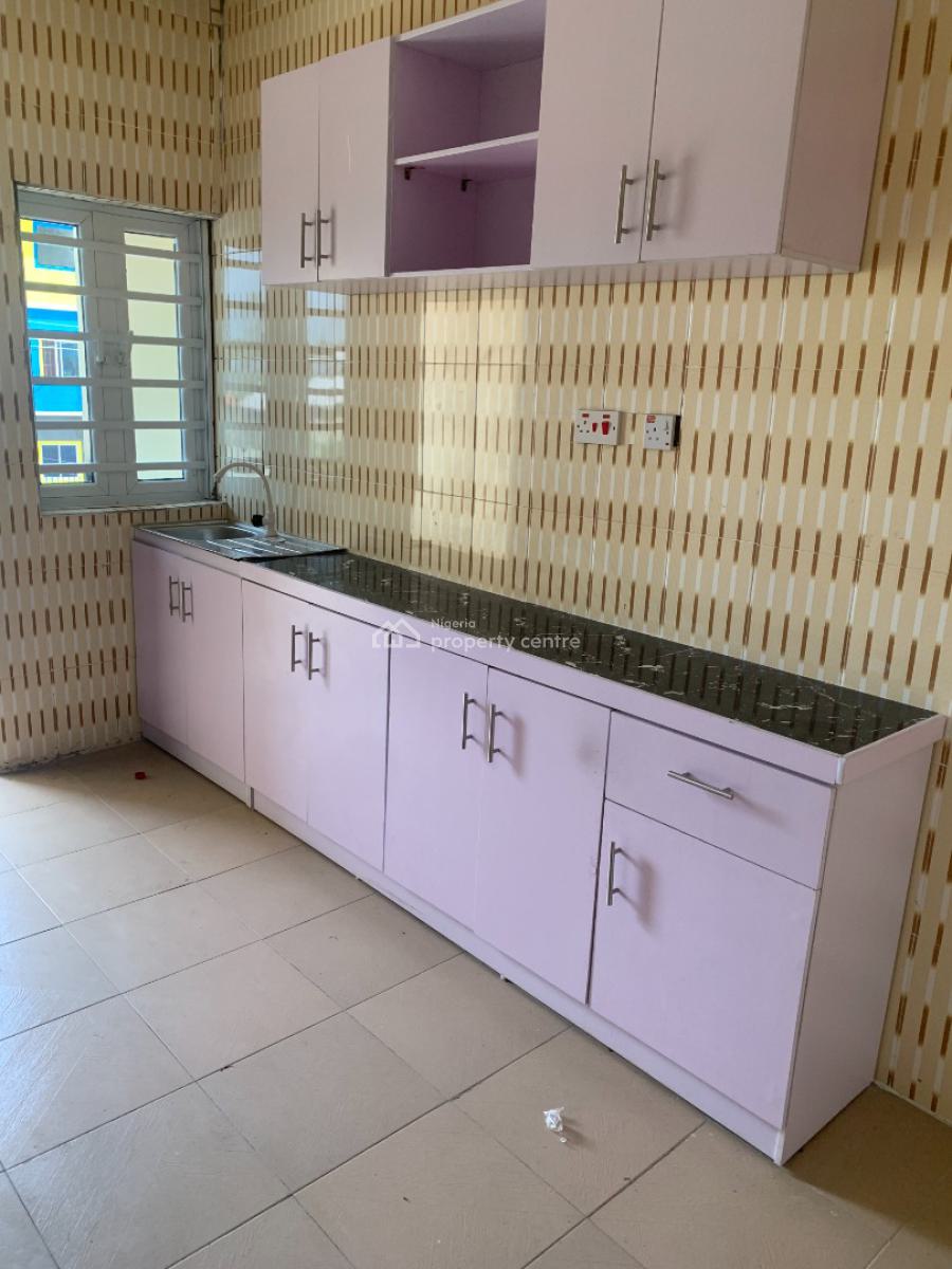 Luxury Extra Large Mini Flat with Dinning Space, Guest Toilet, Abijo Gra, Wealth Avenue, Ajah, Lagos, Mini Flat (room and Parlour) for Rent