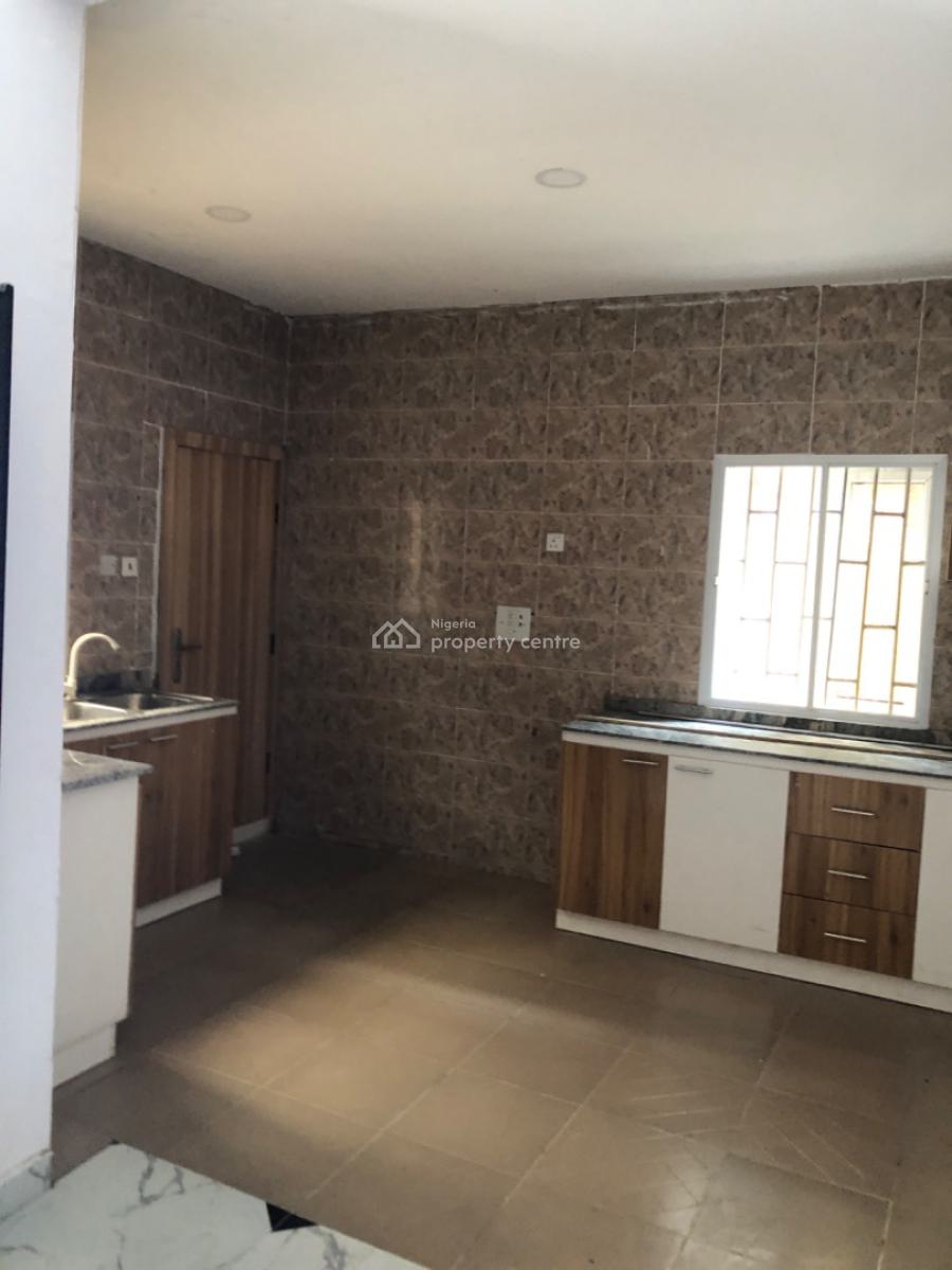 a Sharp and Spacious 2 Bedroom Apartment, Badore, Ajah, Lagos, Flat / Apartment for Rent