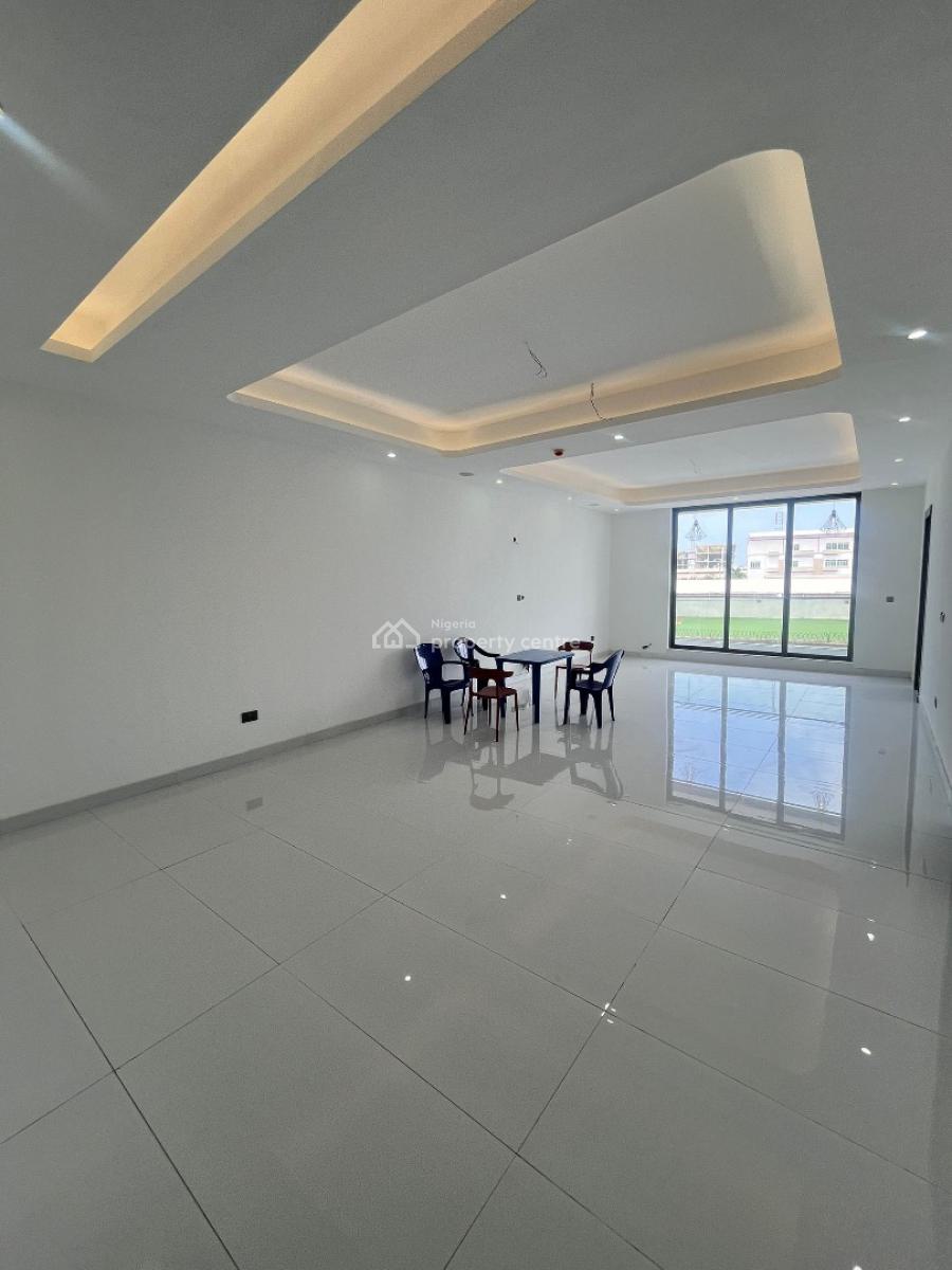 Newly Built 2 Bedroom Apartment, Lekki Phase 1, Lekki, Lagos, Flat / Apartment for Sale