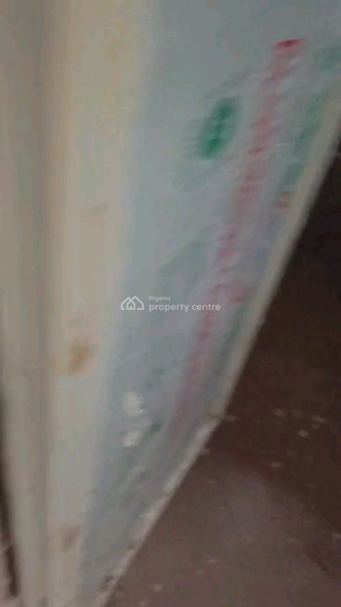 Standard N Executive  Mini Flat, Jebba Street, Adekunle, Yaba, Lagos, Mini Flat (room and Parlour) for Rent
