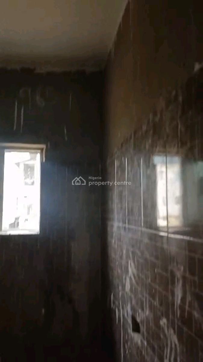 Standard N Executive  Mini Flat, Jebba Street, Adekunle, Yaba, Lagos, Mini Flat (room and Parlour) for Rent