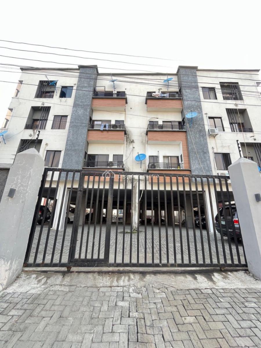 2-bedroom Apartment in an Estate at Osapa London, Osapa, Lekki, Lagos, Flat / Apartment for Rent