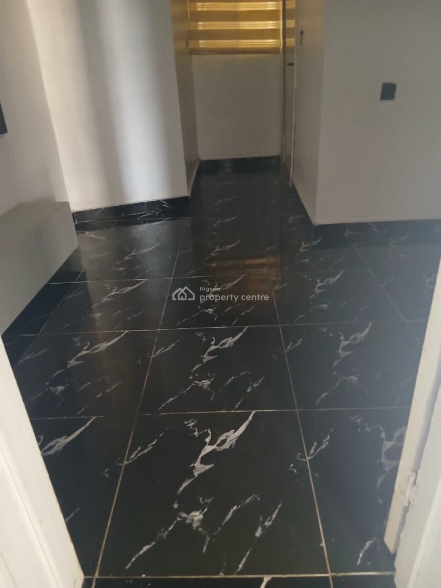 2-bedroom Apartment in an Estate at Osapa London, Osapa, Lekki, Lagos, Flat / Apartment for Rent