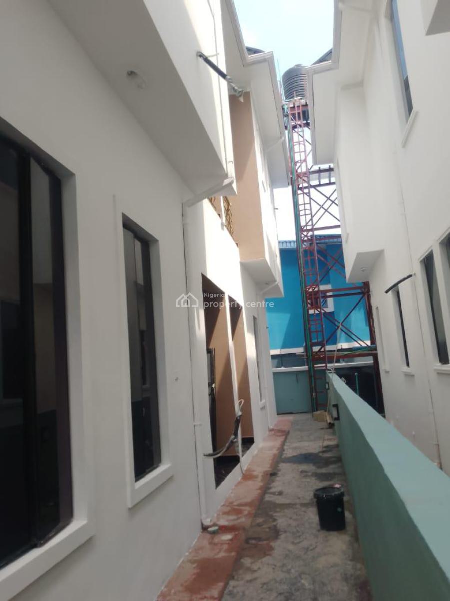 Brand New 2 Bedroom Flat, Ologolo, Lekki, Lagos, Flat / Apartment for Rent