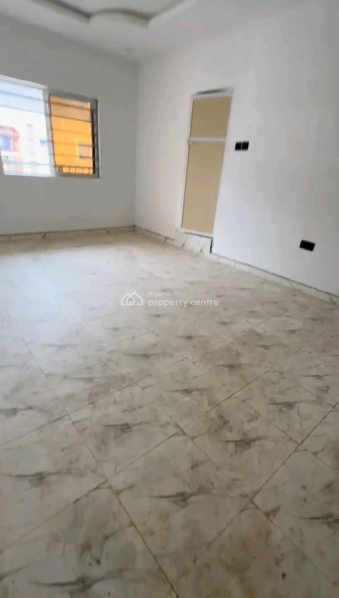 a Standard and Spacious Roomself Contain, Upstairs & Groundfloor, Off Pedro Road, Shomolu, Lagos, Self Contain (single Rooms) for Rent