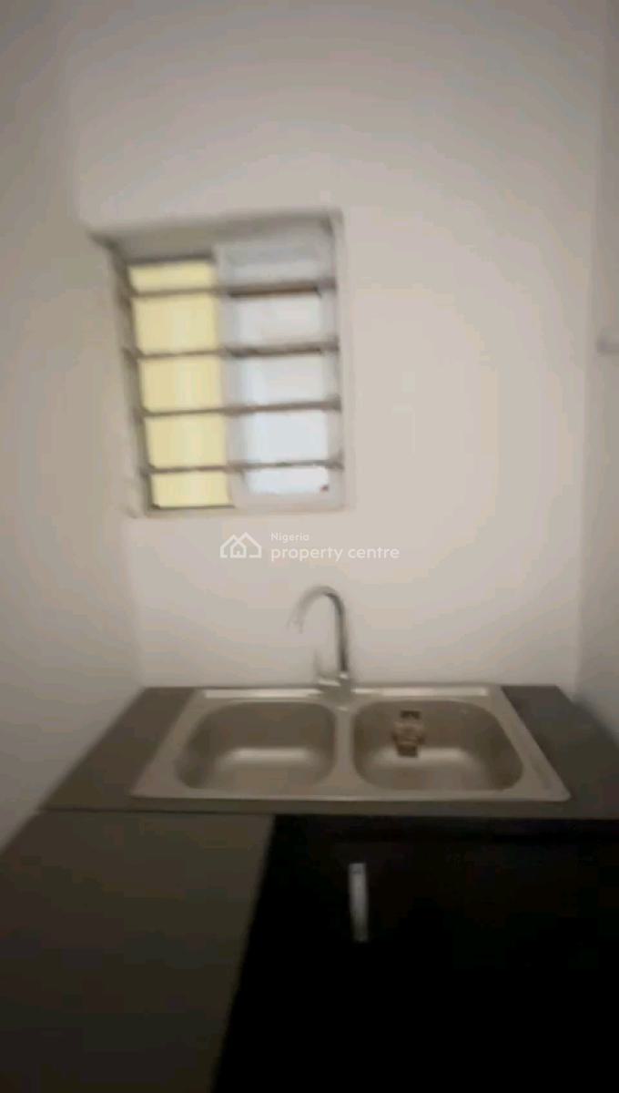 a Standard and Spacious Roomself Contain, Upstairs & Groundfloor, Off Pedro Road, Shomolu, Lagos, Self Contain (single Rooms) for Rent
