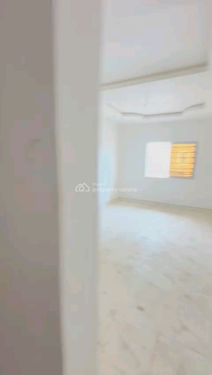 a Standard and Spacious Roomself Contain, Upstairs & Groundfloor, Off Pedro Road, Shomolu, Lagos, Self Contain (single Rooms) for Rent