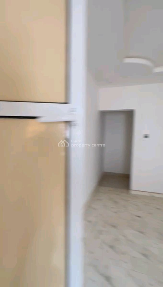 a Standard and Spacious Roomself Contain, Upstairs & Groundfloor, Off Pedro Road, Shomolu, Lagos, Self Contain (single Rooms) for Rent