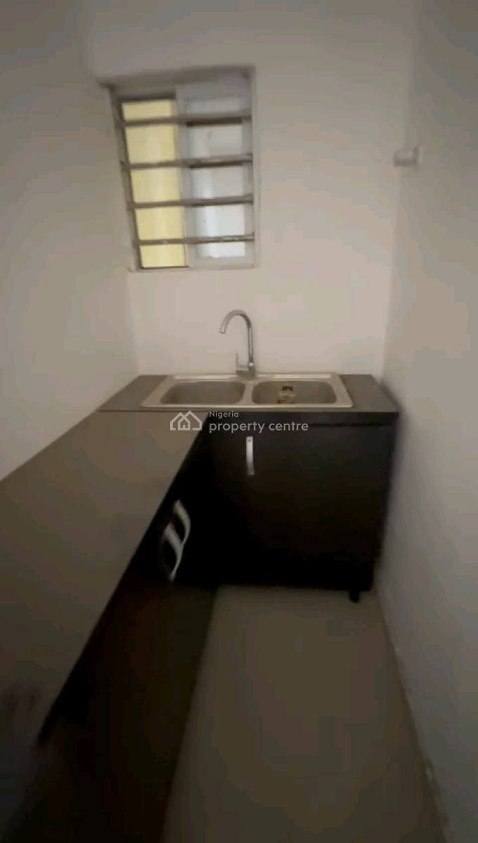 a Standard and Spacious Roomself Contain, Upstairs & Groundfloor, Off Pedro Road, Shomolu, Lagos, Self Contain (single Rooms) for Rent