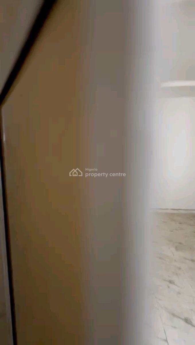 a Standard and Spacious Roomself Contain, Upstairs & Groundfloor, Off Pedro Road, Shomolu, Lagos, Self Contain (single Rooms) for Rent