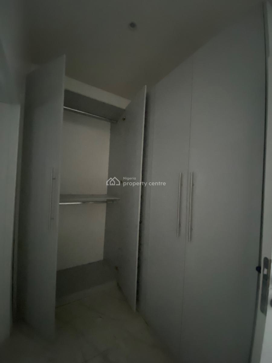 3 Bedroom Apartment Available, Lekki Phase 1, Lekki, Lagos, Flat / Apartment for Sale