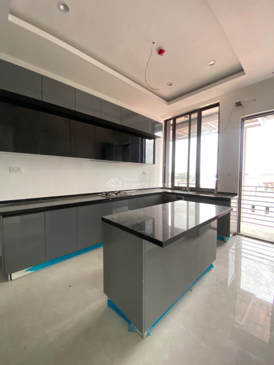 Luxurious 3 Bedroom Apartment, Lekki Phase 1, Lekki, Lagos, Flat / Apartment for Rent