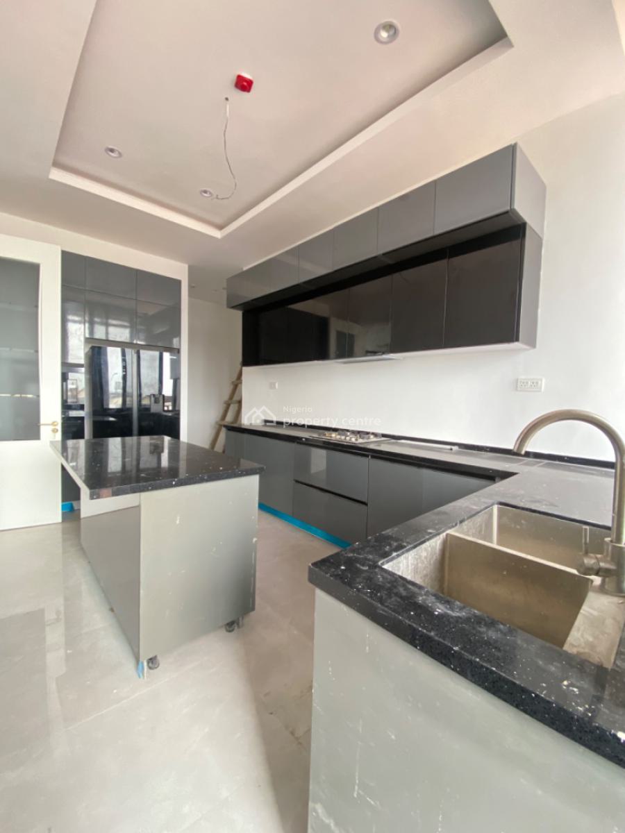 Luxurious 3 Bedroom Apartment, Lekki Phase 1, Lekki, Lagos, Flat / Apartment for Rent