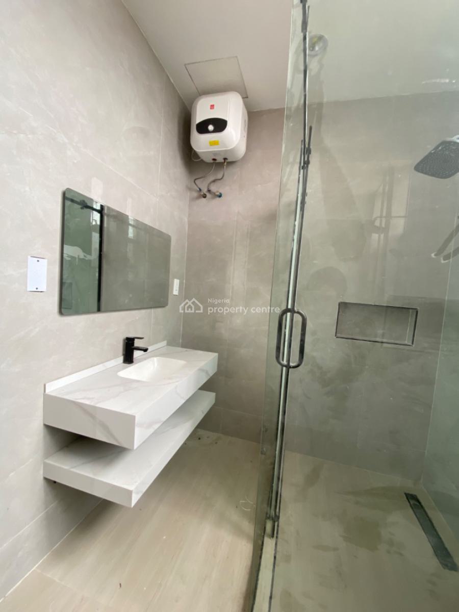 Luxurious 3 Bedroom Apartment, Lekki Phase 1, Lekki, Lagos, Flat / Apartment for Rent