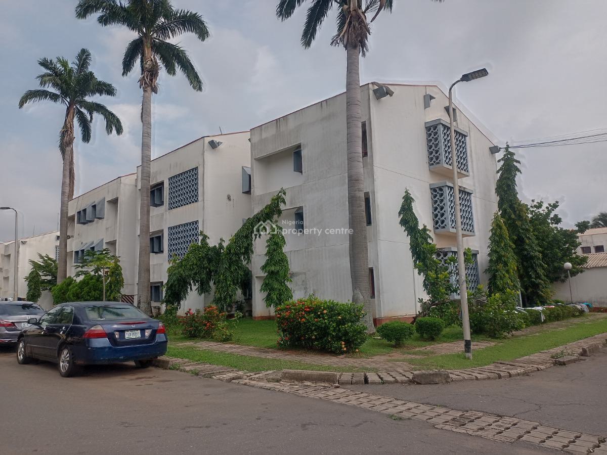 3 Bedroom Flat with 1 Room Bq, Cbn Senior Staff Quarters, Garki, Abuja, Block of Flats for Sale