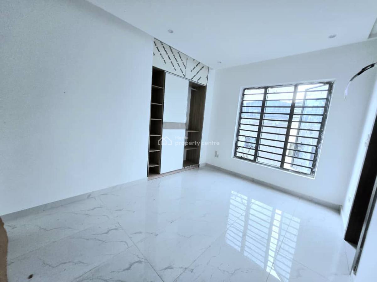 This Luxurious 4 Bedroom Terraced Duplex, Lekki Phase 1, Lekki, Lagos, Terraced Duplex for Sale