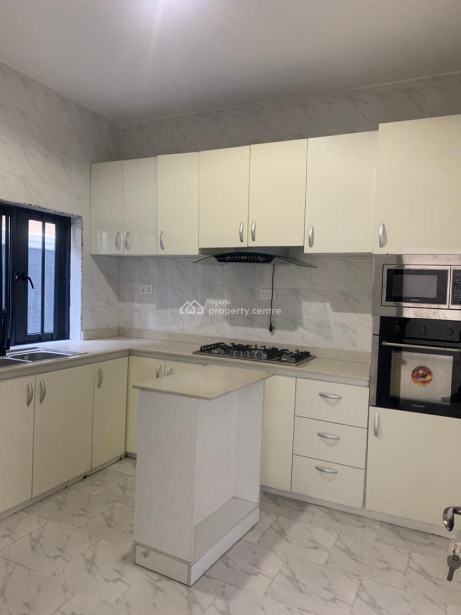 Spacious Serviced 2 Bedroom Apartment Within a Secured Environment, Ikate, Lekki, Lagos, Flat / Apartment for Rent