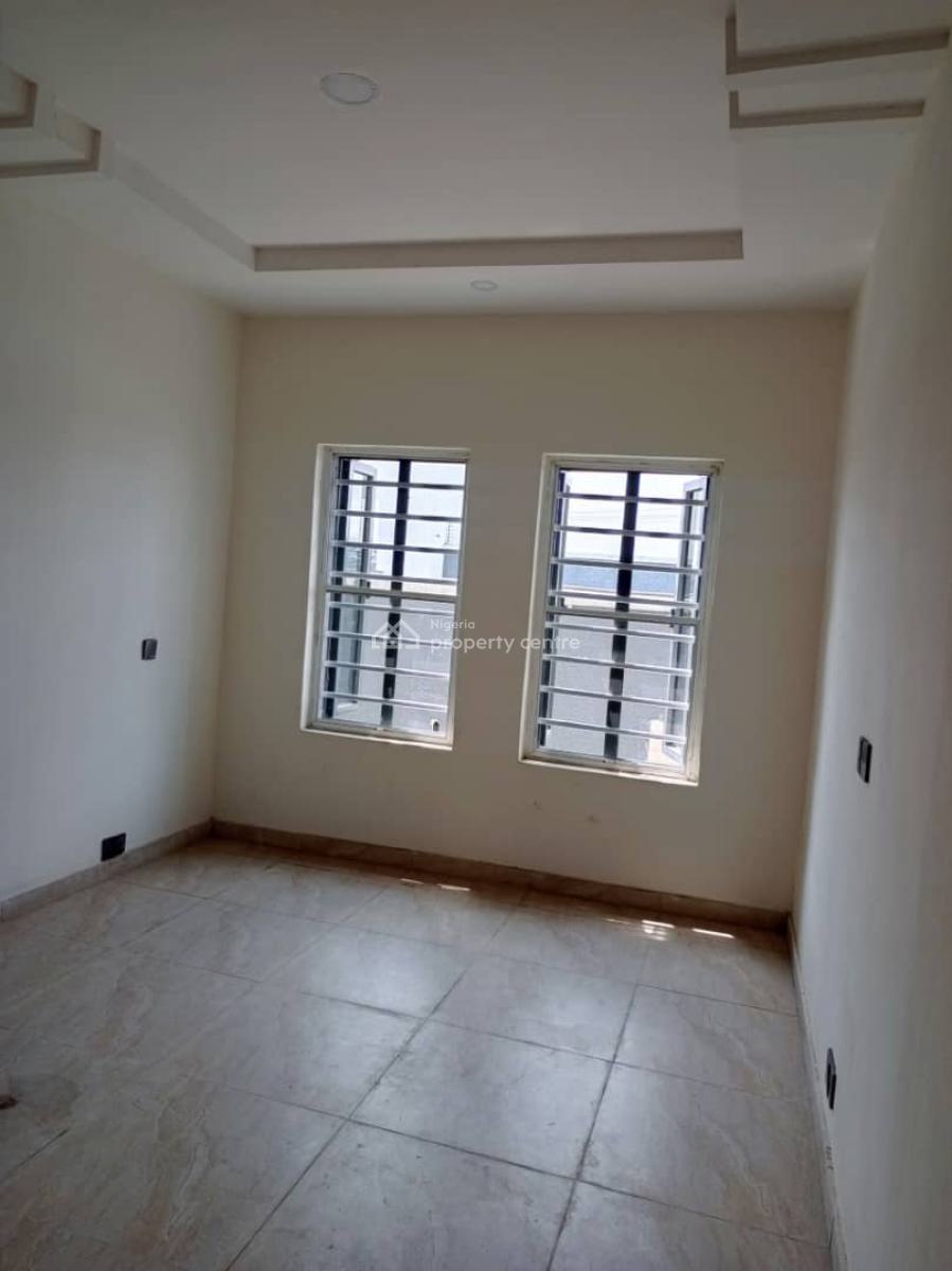 Serviced 4 Bedroom Duplex, Abraham Adesanya, Ogombo, Ajah, Lagos, Terraced Duplex for Rent