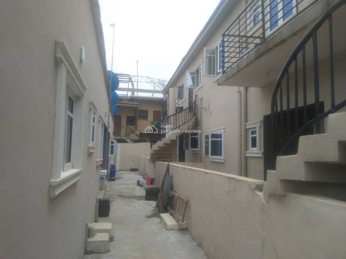 4 Units of 2 Bedrooms, 4 Units of Room & Palour, a Unit of 3 Bedroom, Elewura, Challenge, Ibadan, Oyo, Block of Flats for Sale