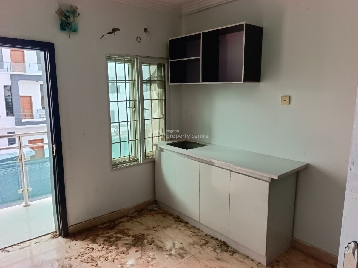 Very Spacious Self Contain, Osapa, Lekki, Lagos, Self Contain (single Rooms) for Rent