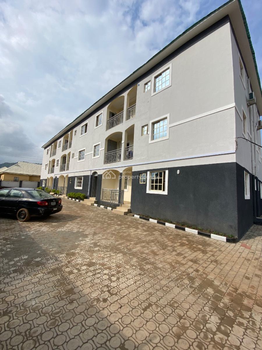 Luxury Three Bedroom Block of Flat, News Engineering, Dawaki, Gwarinpa, Abuja, Flat / Apartment for Rent