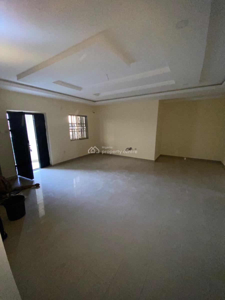 Luxury Three Bedroom Block of Flat, News Engineering, Dawaki, Gwarinpa, Abuja, Flat / Apartment for Rent