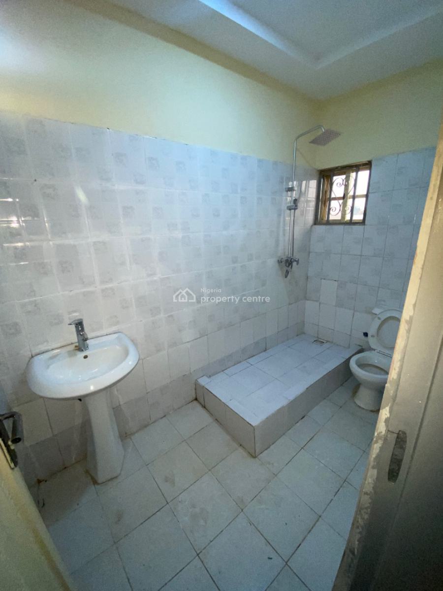 Luxury Three Bedroom Block of Flat, News Engineering, Dawaki, Gwarinpa, Abuja, Flat / Apartment for Rent