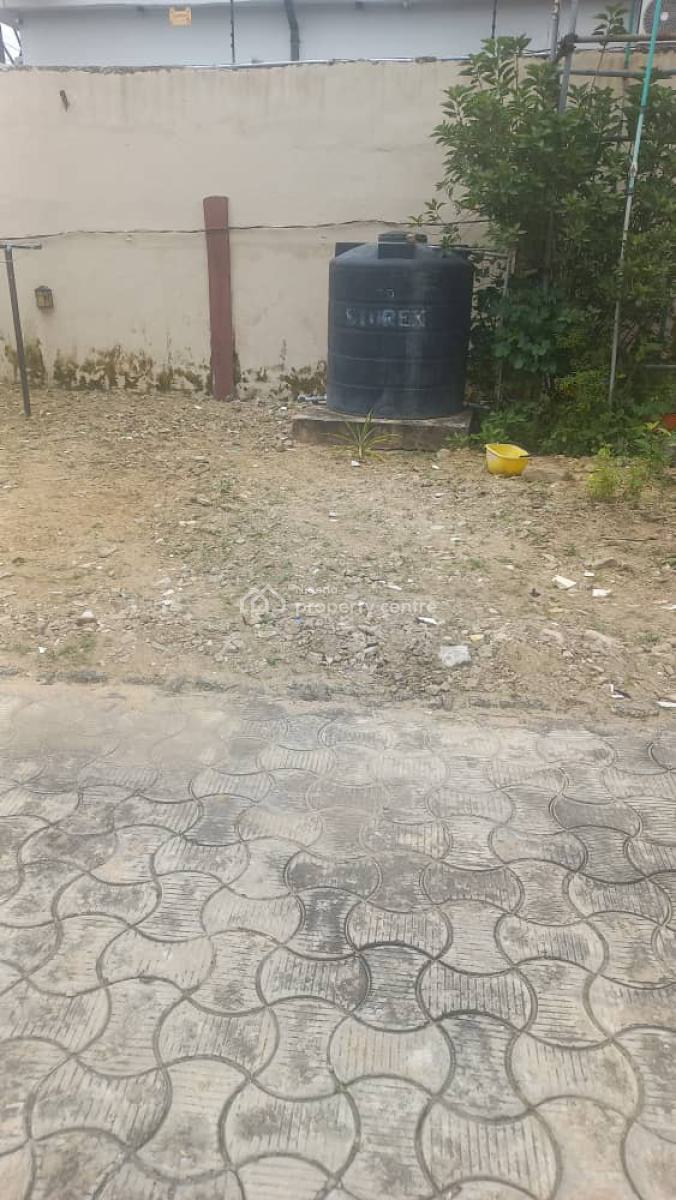 Clean 4 Bedroom Bungalow, Modupe Johnson Off Adeniran Ogunsanya, Surulere, Lagos, Detached Bungalow for Sale
