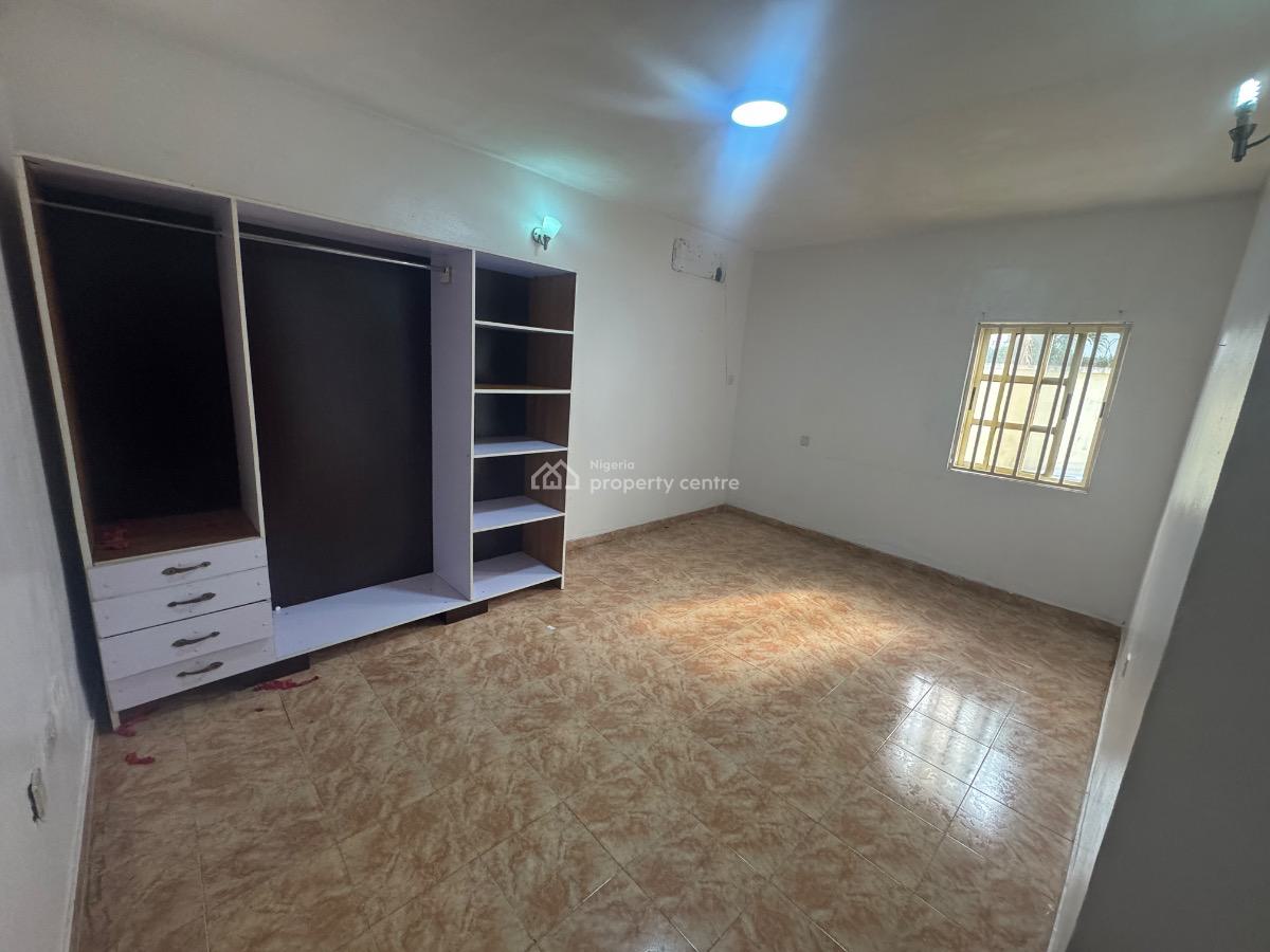 a Nice and Spacious 2 Bedroom Apartment, Close to Dowel College, Lekki Phase 1, Lekki, Lagos, Flat / Apartment for Rent