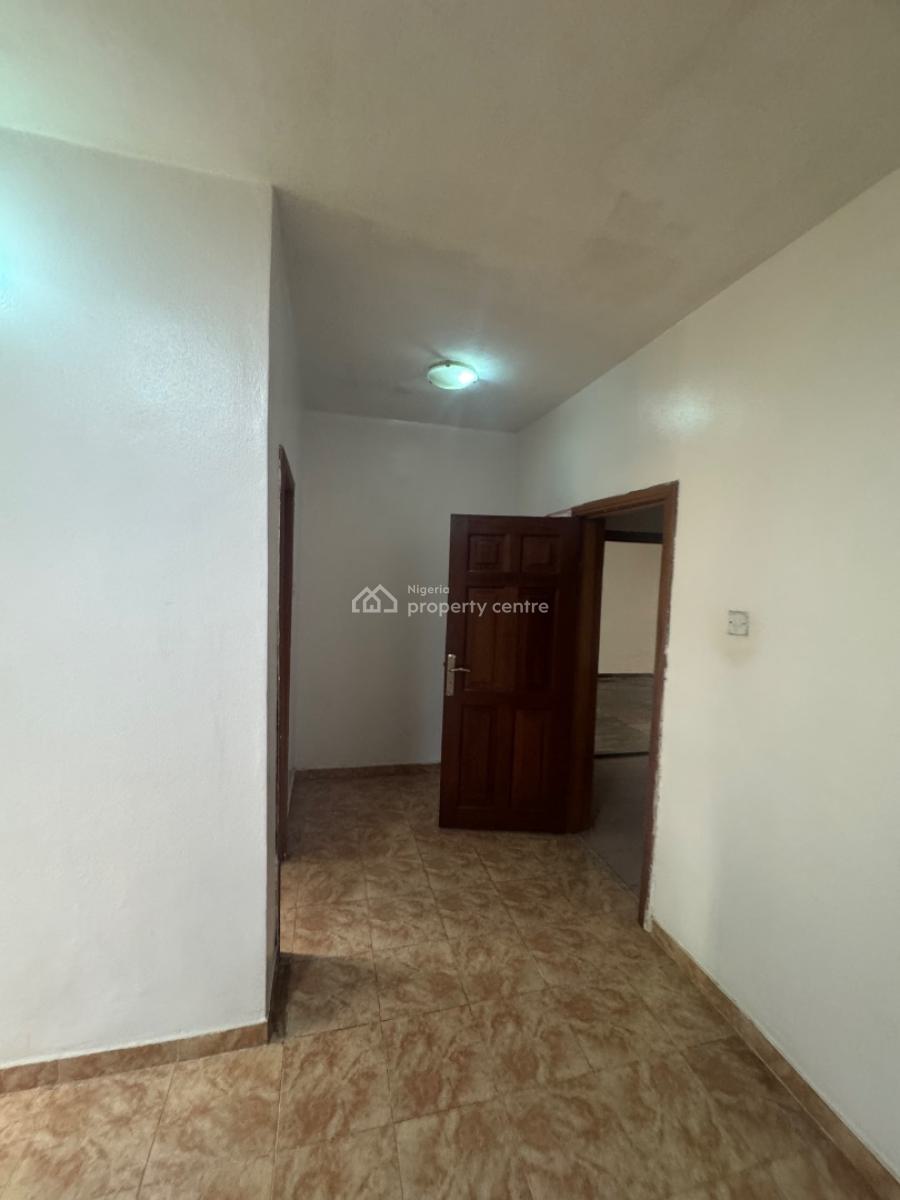 a Nice and Spacious 2 Bedroom Apartment, Close to Dowel College, Lekki Phase 1, Lekki, Lagos, Flat / Apartment for Rent