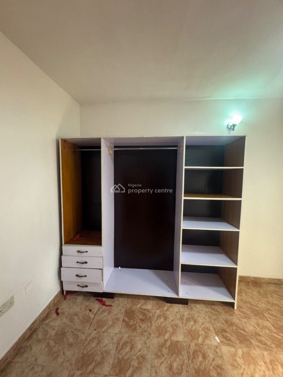 a Nice and Spacious 2 Bedroom Apartment, Close to Dowel College, Lekki Phase 1, Lekki, Lagos, Flat / Apartment for Rent