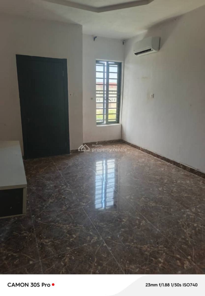 Spacious 4bedroom Terrace in a Secure Estate, Orchid, Lekki Phase 2, Lekki, Lagos, Terraced Duplex for Rent