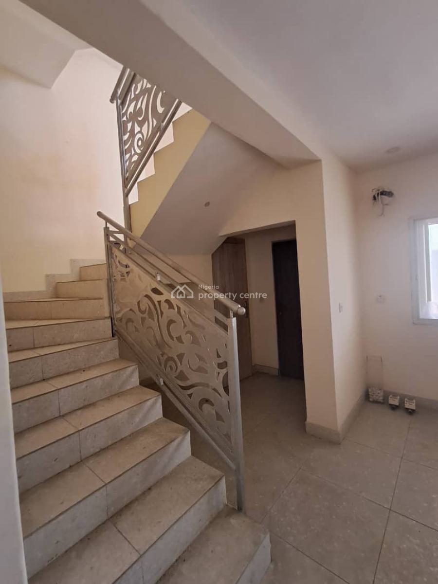 Relatively New 3-bedroom Terrace with Excellent Facilities, New Road Alpha Beach Chevron, Lekki, Lagos, Terraced Duplex for Rent