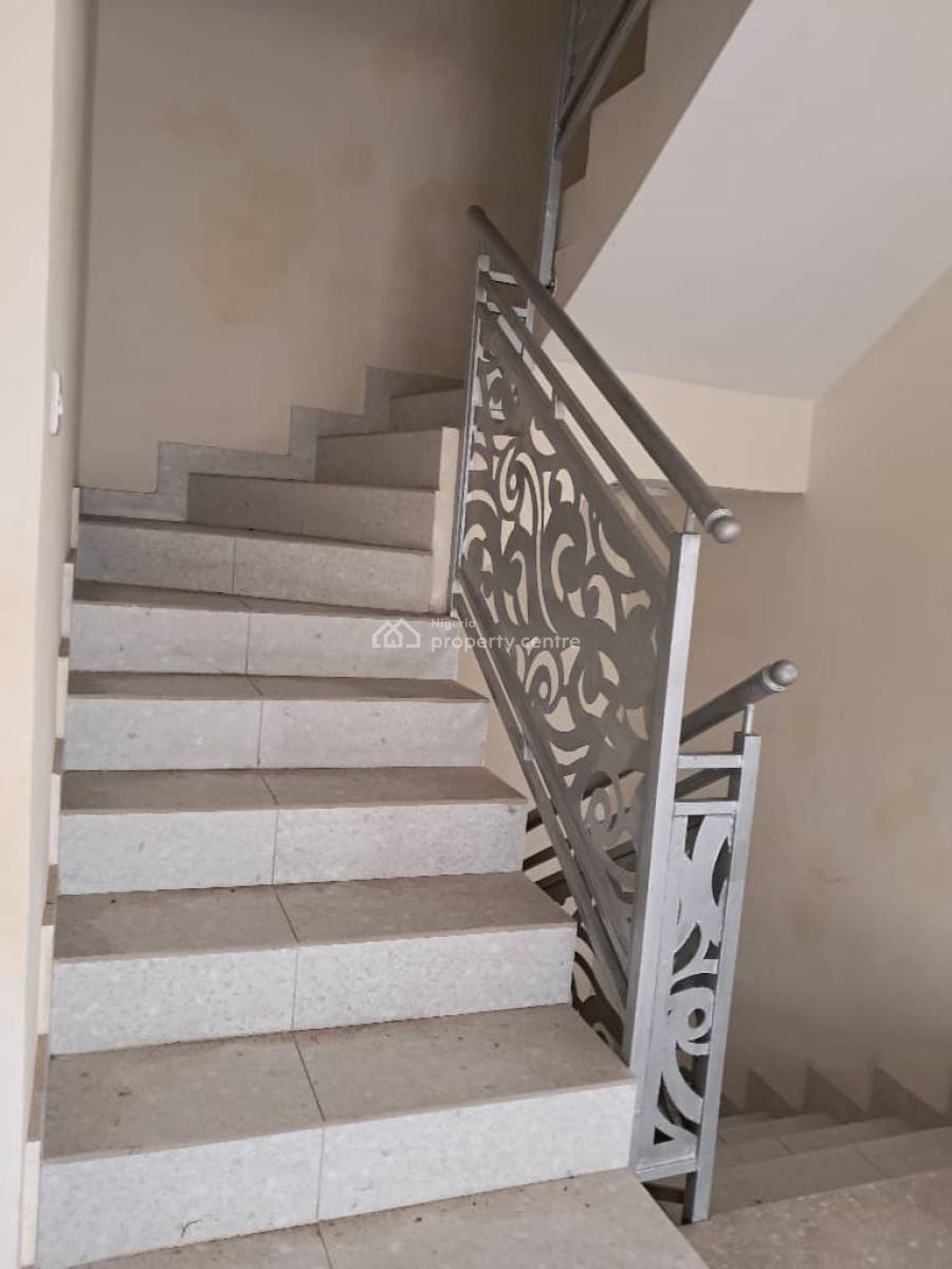 Relatively New 3-bedroom Terrace with Excellent Facilities, New Road Alpha Beach Chevron, Lekki, Lagos, Terraced Duplex for Rent
