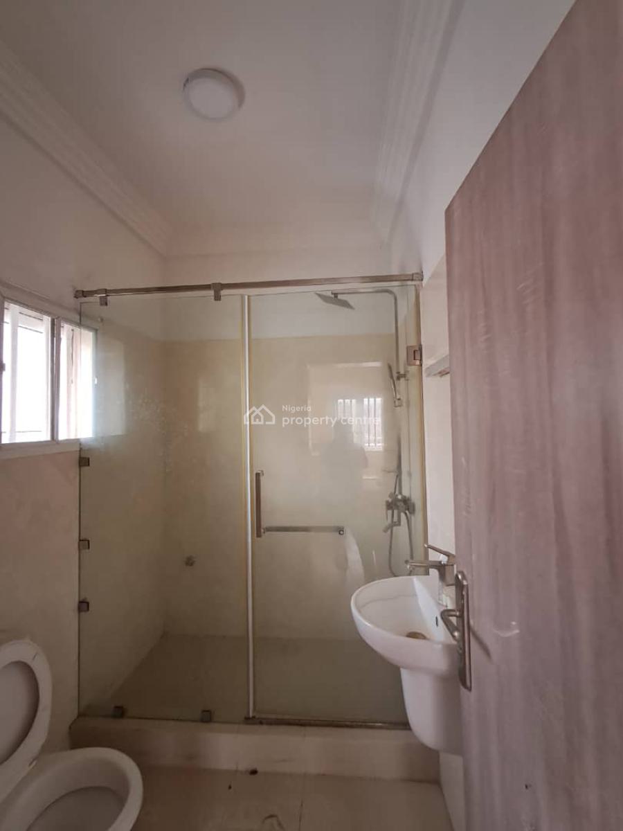 Relatively New 3-bedroom Terrace with Excellent Facilities, New Road Alpha Beach Chevron, Lekki, Lagos, Terraced Duplex for Rent