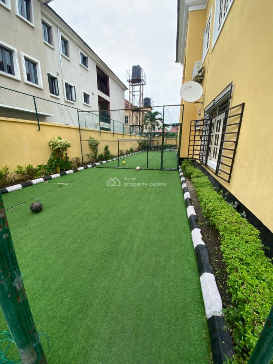 Luxury and Spacious 5 Bedroom Detached House with 2 Rooms Bq, Lekki Phase 1 Lagos, Lekki, Lagos, Detached Duplex for Rent